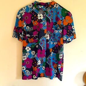 Vintage Floral Short Sleeve Button Up Shirt Womens Medium fit